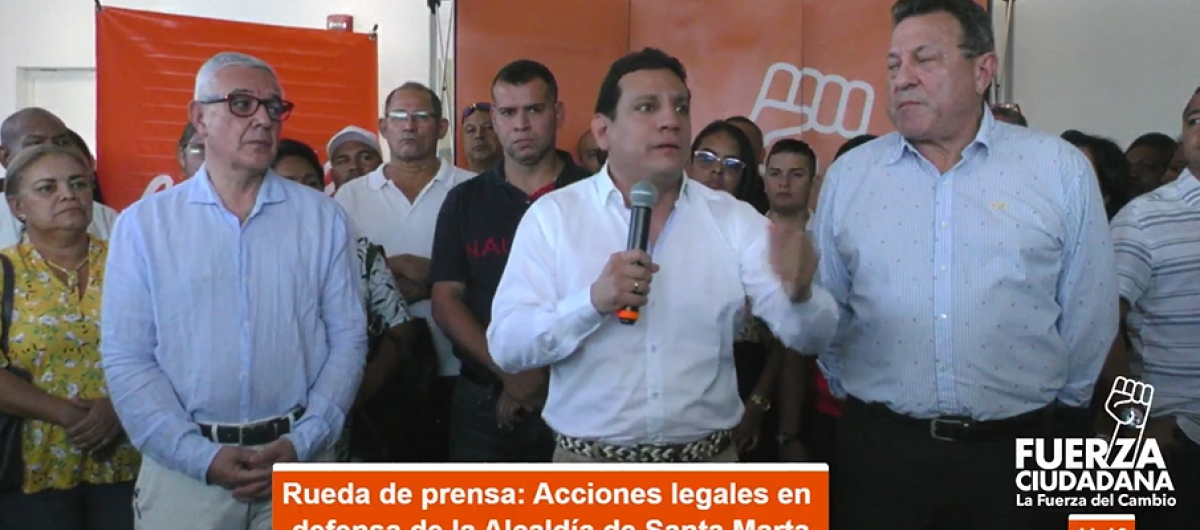 El excandidato a la Alcaldía de Santa Marta por Fuerza Ciudadana, Jorge Agudelo, en la rueda de prensa