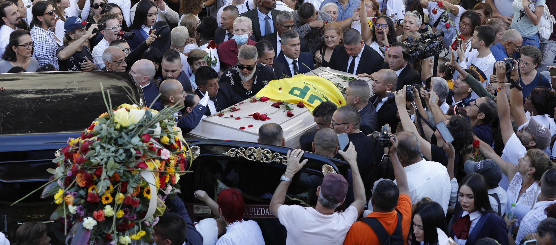 El féretro fue cubierto con la bandera de la Unión Patriótica