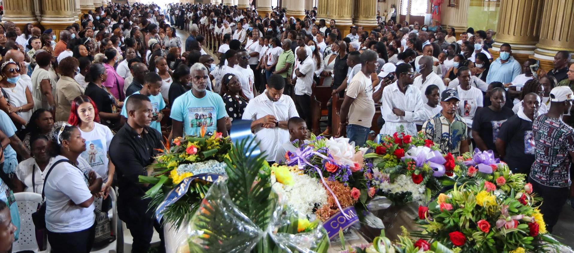 Una multitud acudió a la Catedral San Francisco de Asís de Quibdó