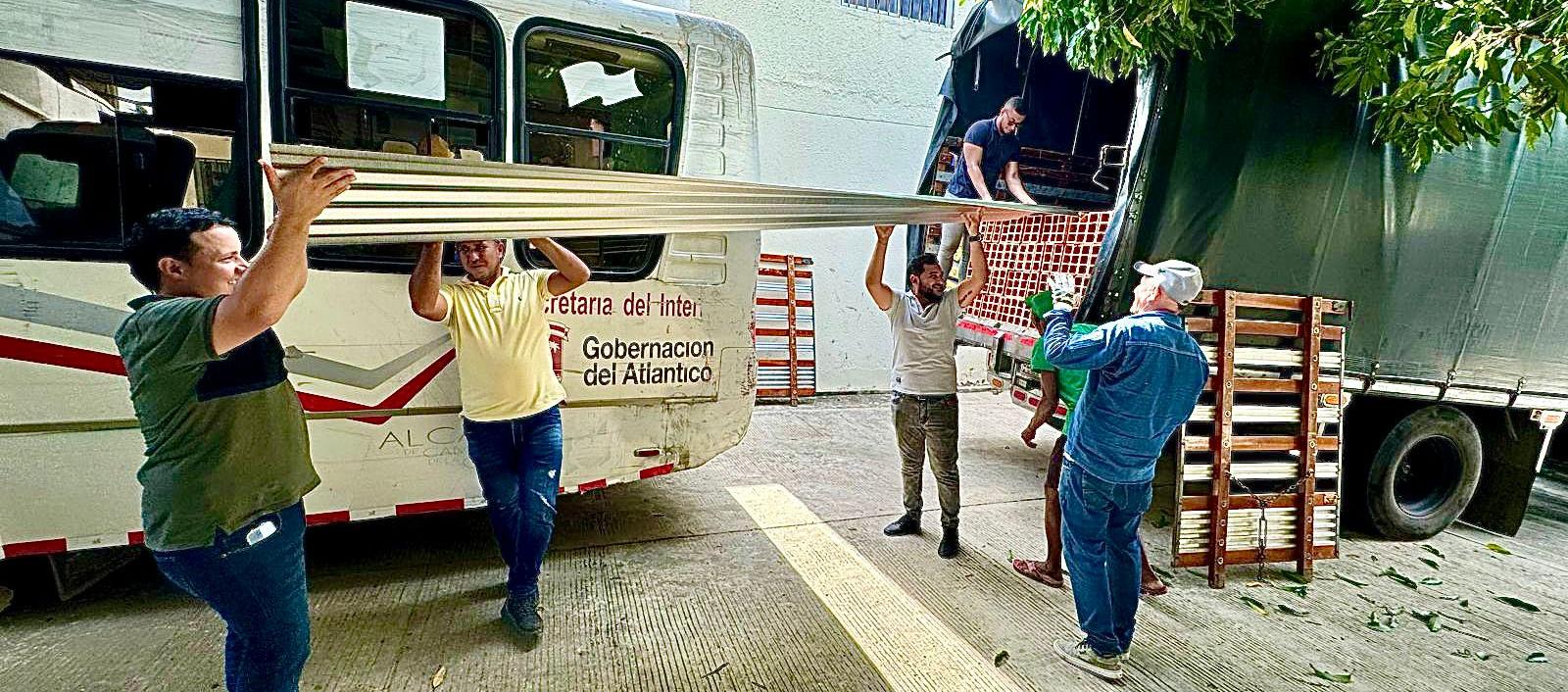 Ayuda a comunidad de Suan y Campo de la Cruz.