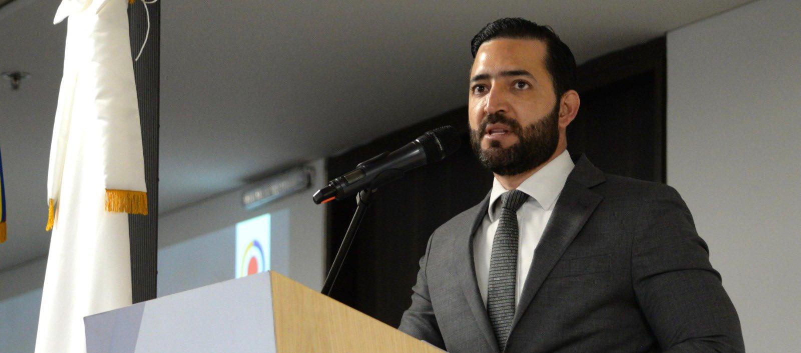 Carlos Zuluaga, contralor encargado.