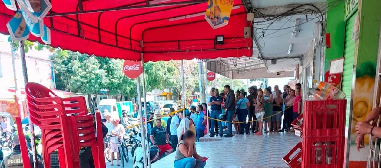 La víctima caminaba por el lugar cuando lo asesinaron. 