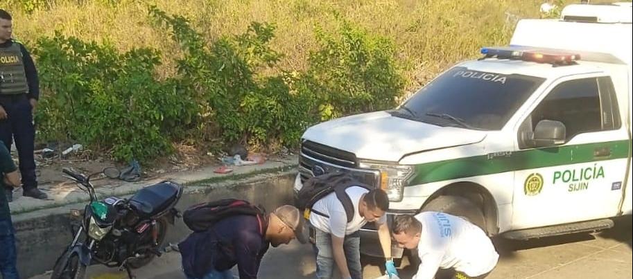 El motociclista quedó muerto en el lugar de los hechos. 