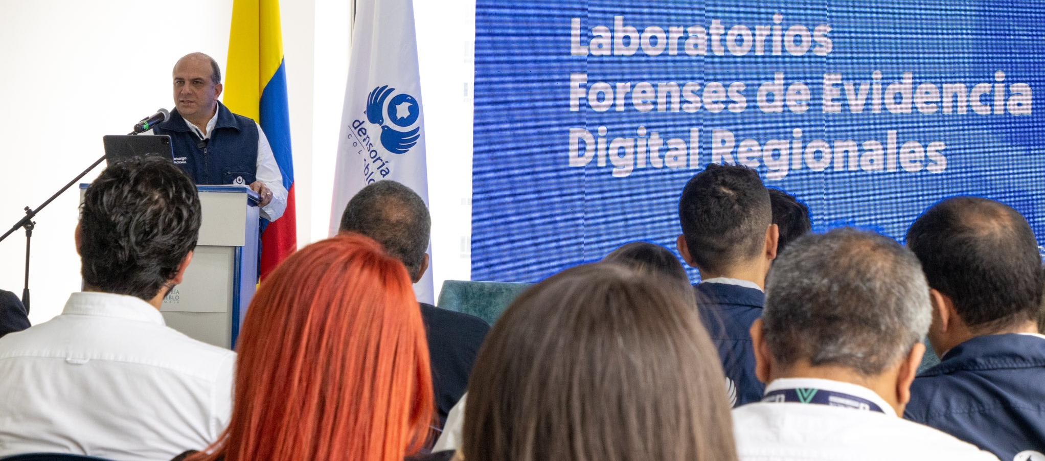 El Defensor del Pueblo, Carlos Camargo.