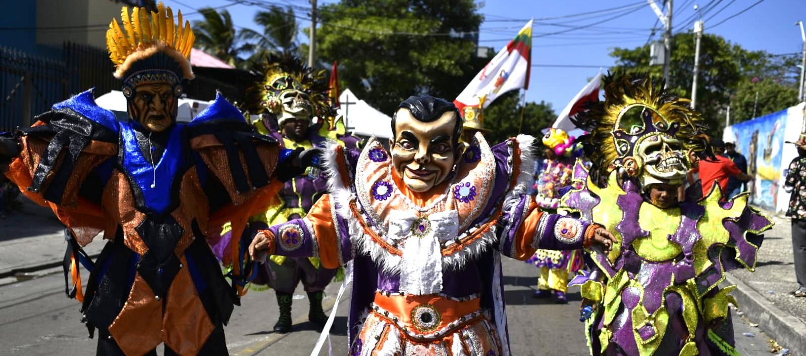 Grupo Carnaval Incorporado, de República Dominicana.