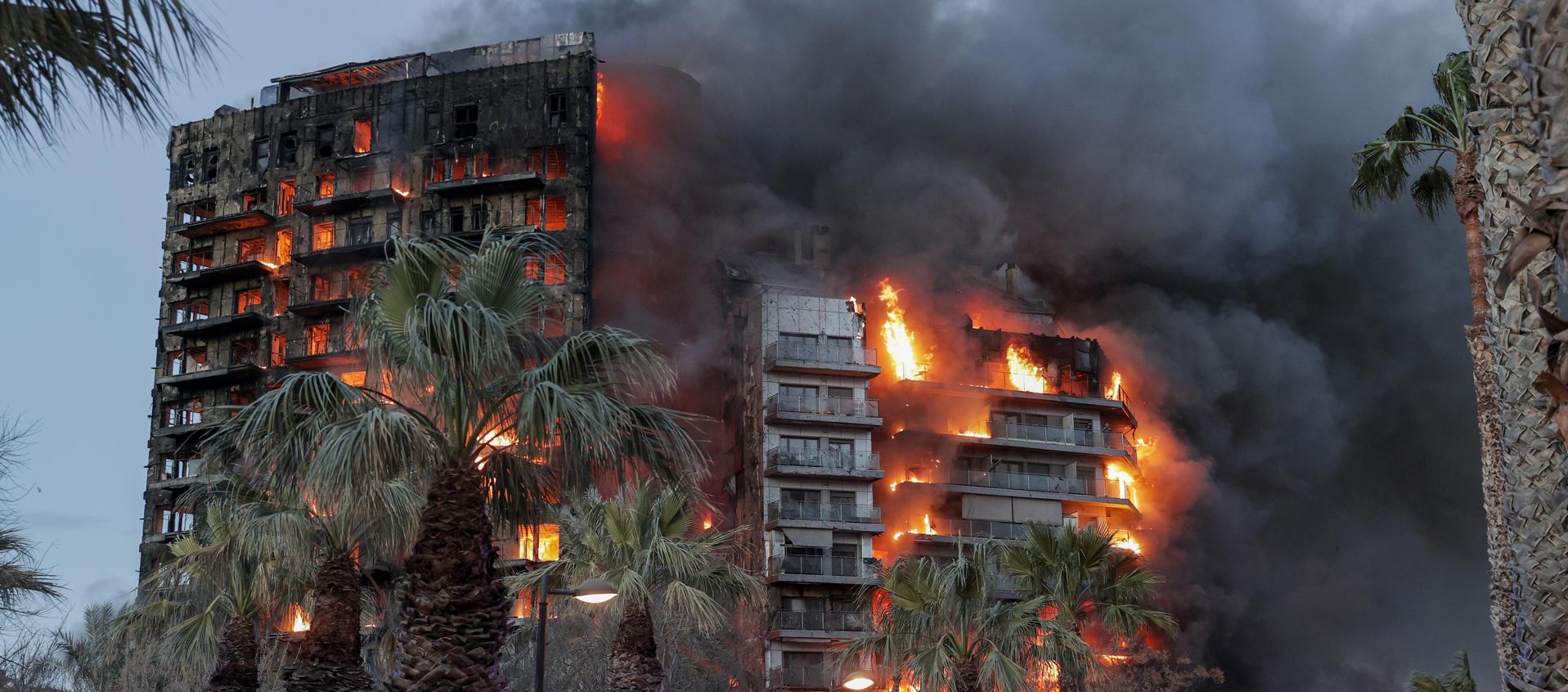 Incendio en edificio de España.