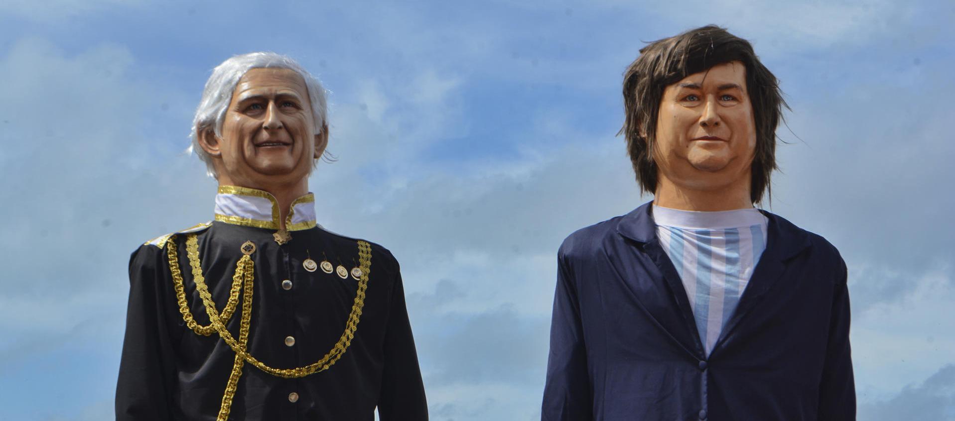 El presidente de Argentina, el ultraderechista Javier Milei, y el rey Carlos III de Inglaterra.