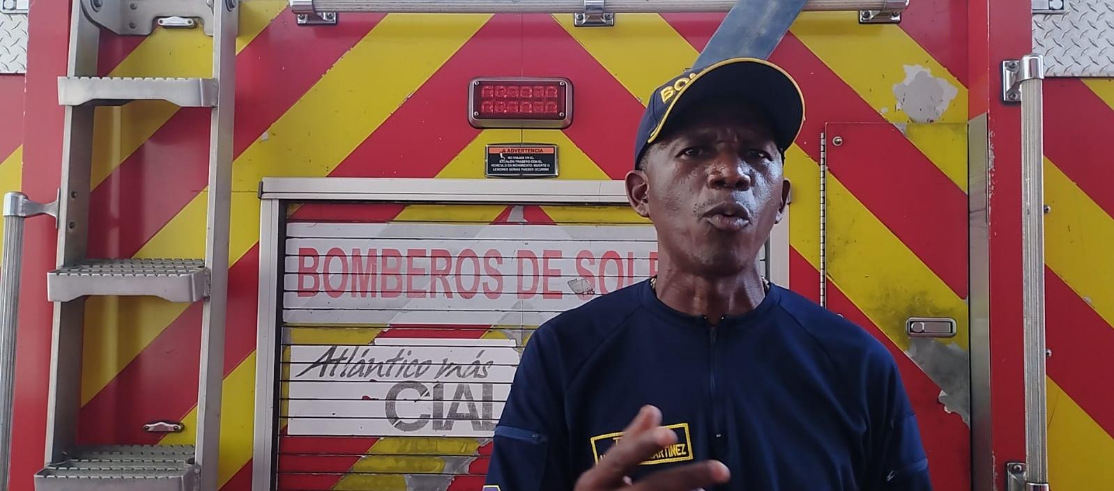 Teniente Alexander Martínez, comandante del Cuerpo de Bomberos.