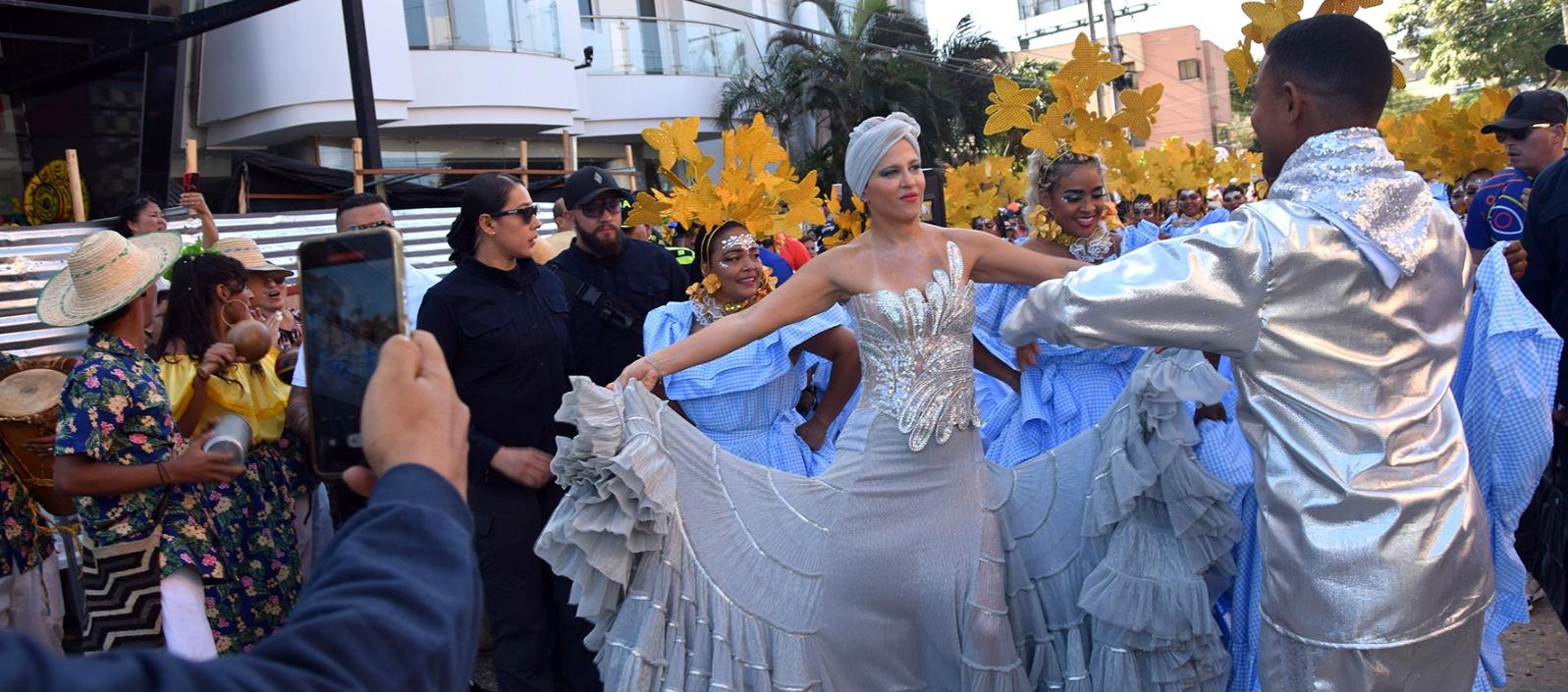 Primera Dama Verónica Alcocer.