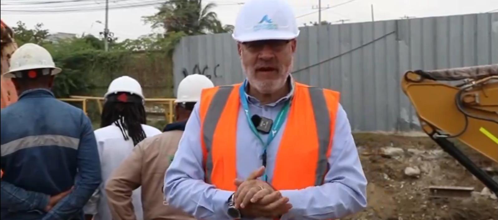 El gerente de Acuacar, Manuel Vicente Barrera