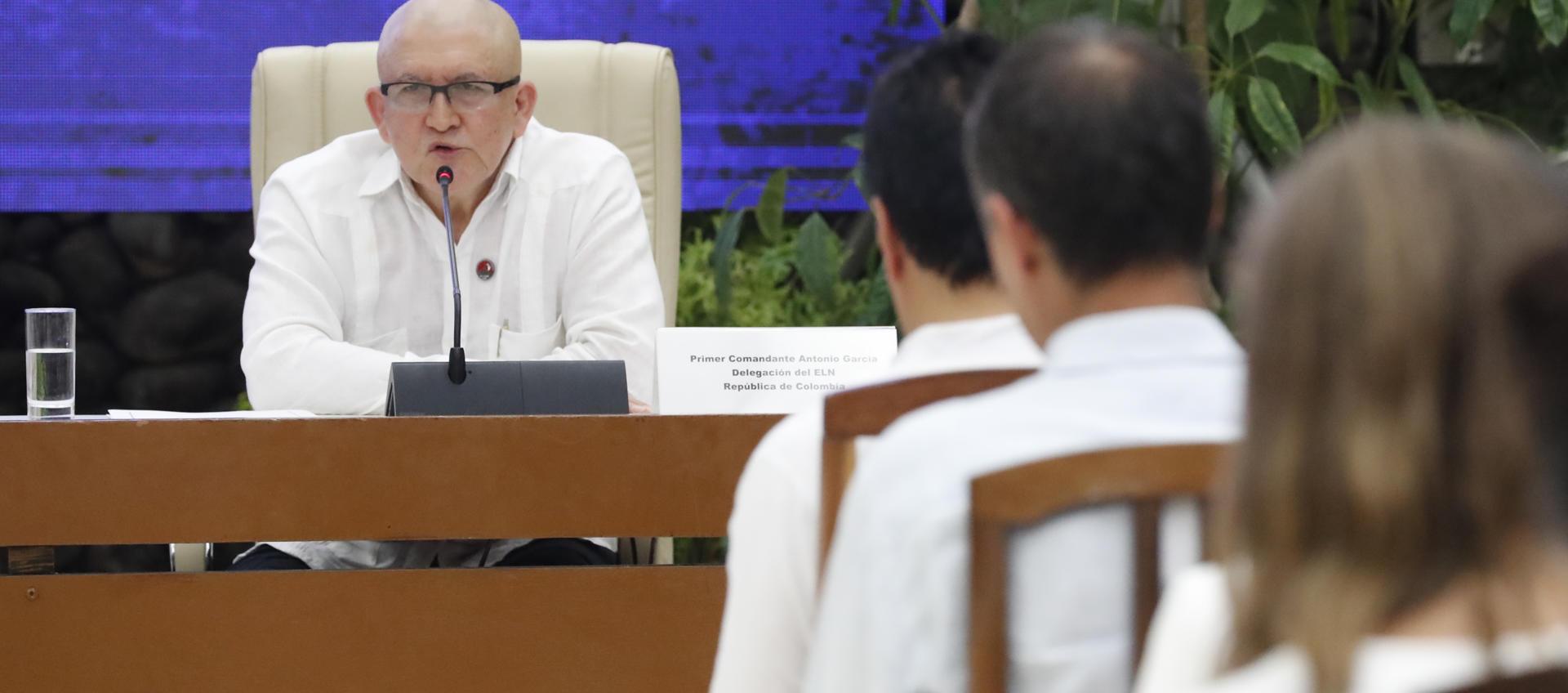 Fotografía de archivo del jefe máximo de la guerrilla del ELN, Antonio García