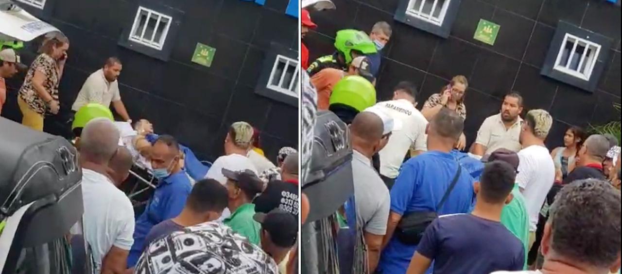 Uno de los heridos cuando era trasladado en ambulancia