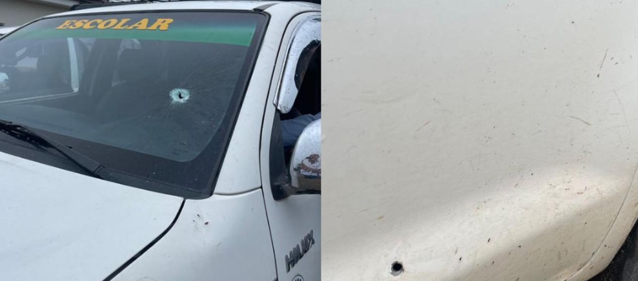 El vehículo escolar baleado en el Cauca