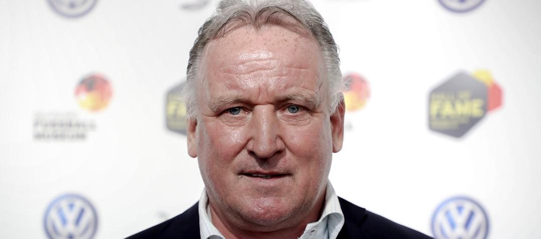 Andreas Brehme, campeóin mundial con Alemania en Italia 90. 