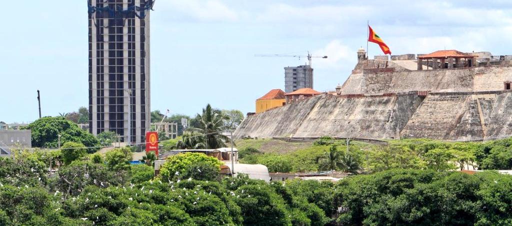 Edificio Aquarela, frente al Castillo San Felipe