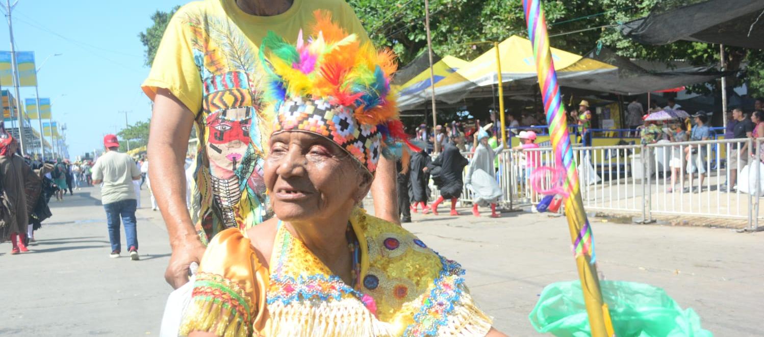 María Gómez Serrano, directora Danza de Indios e Indias de Trenzas Chimilas.