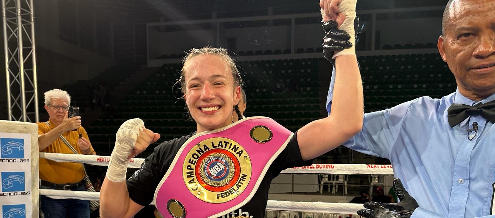 Paulina Ángel es campeona nacional y latina de la AMB.