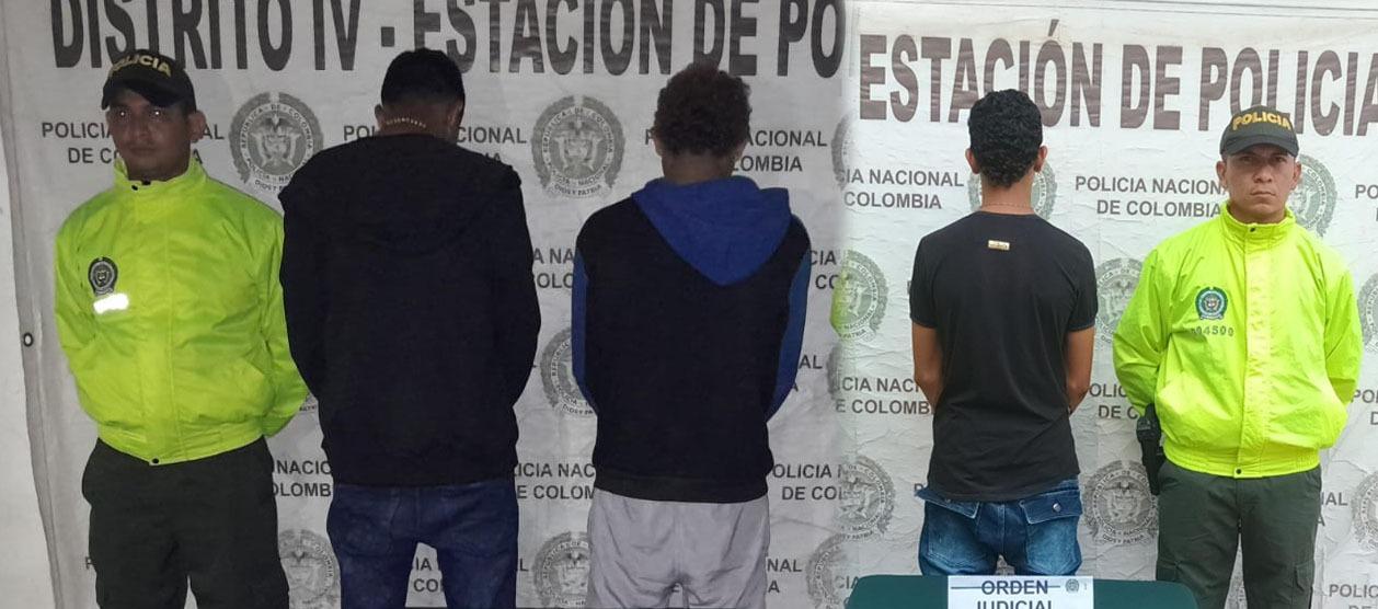 Presuntos responsables de atacar con arma cortopunzante a su víctima.