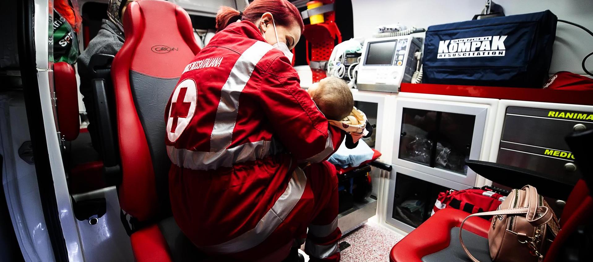 Atención de médicos italianos a niños de Gaza. 