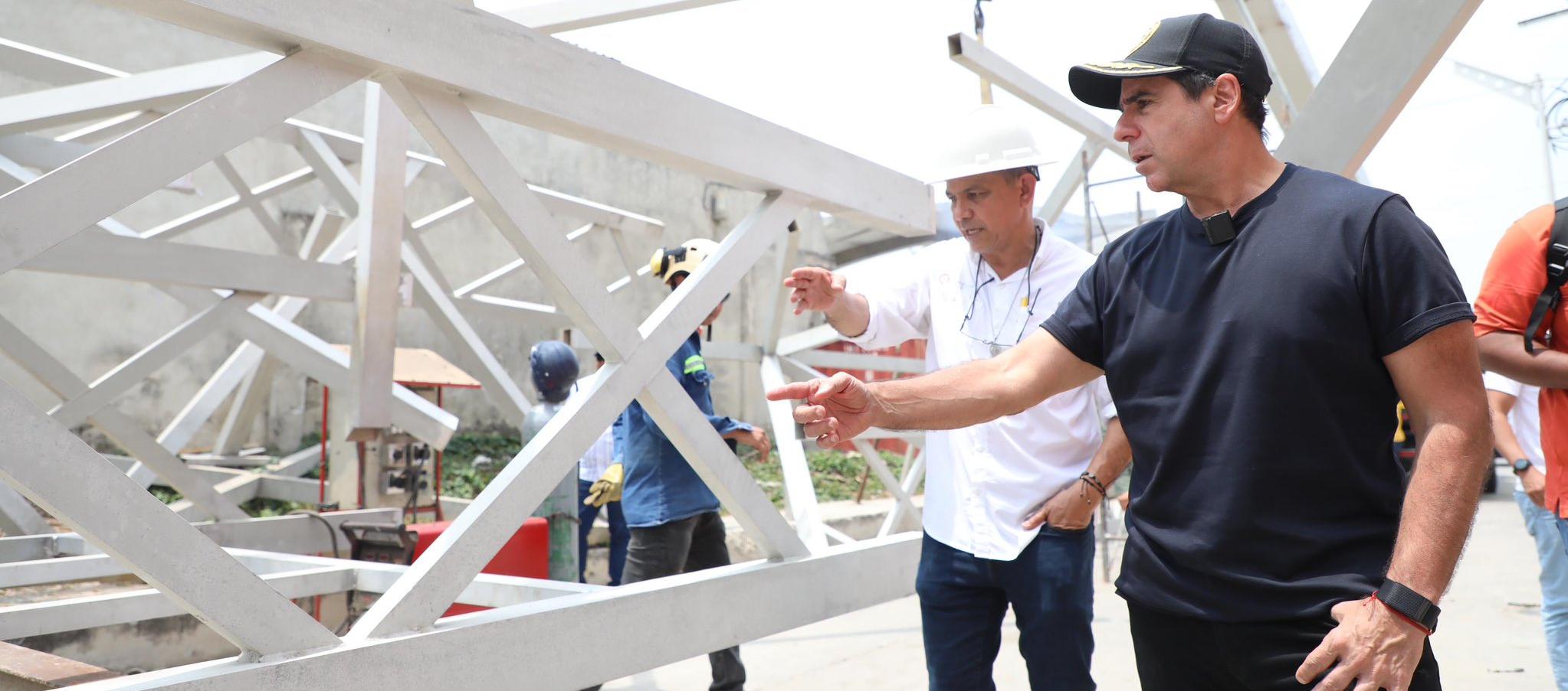 El Alcalde Alex Char.