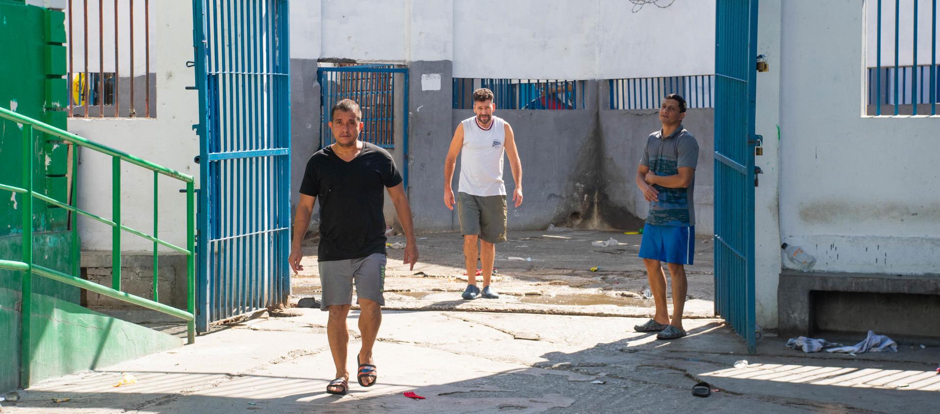 Colombianos en cárcel de Puerto Príncipe.