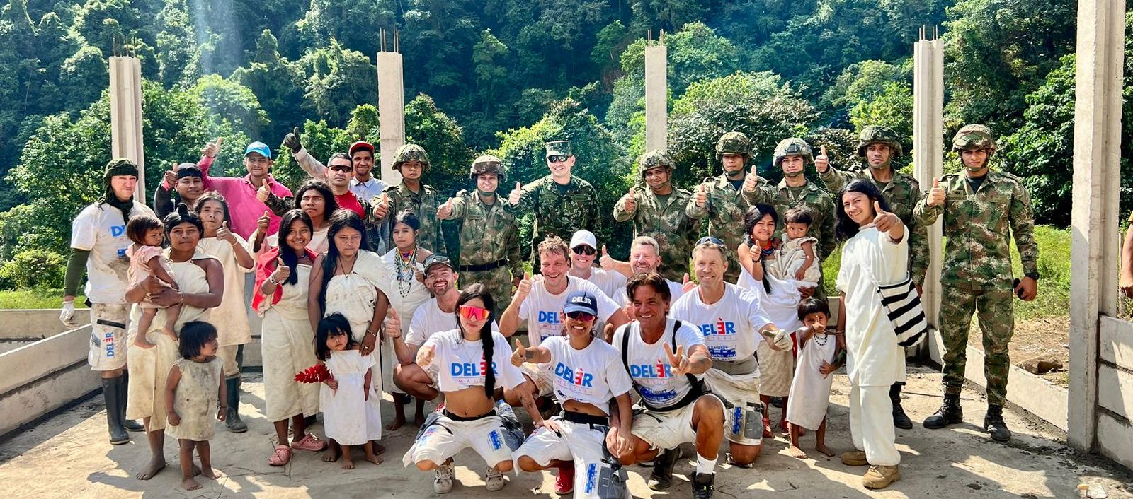 Ejército y Fundación anclando corazones y ancla de Suecia se unieron para entregar escuela en comunidad kogui.