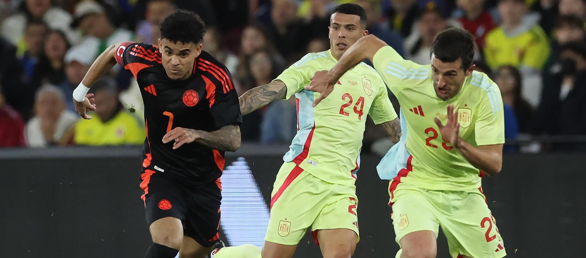 Luis Díaz fue titular en el partido que se jugó en Londres. 