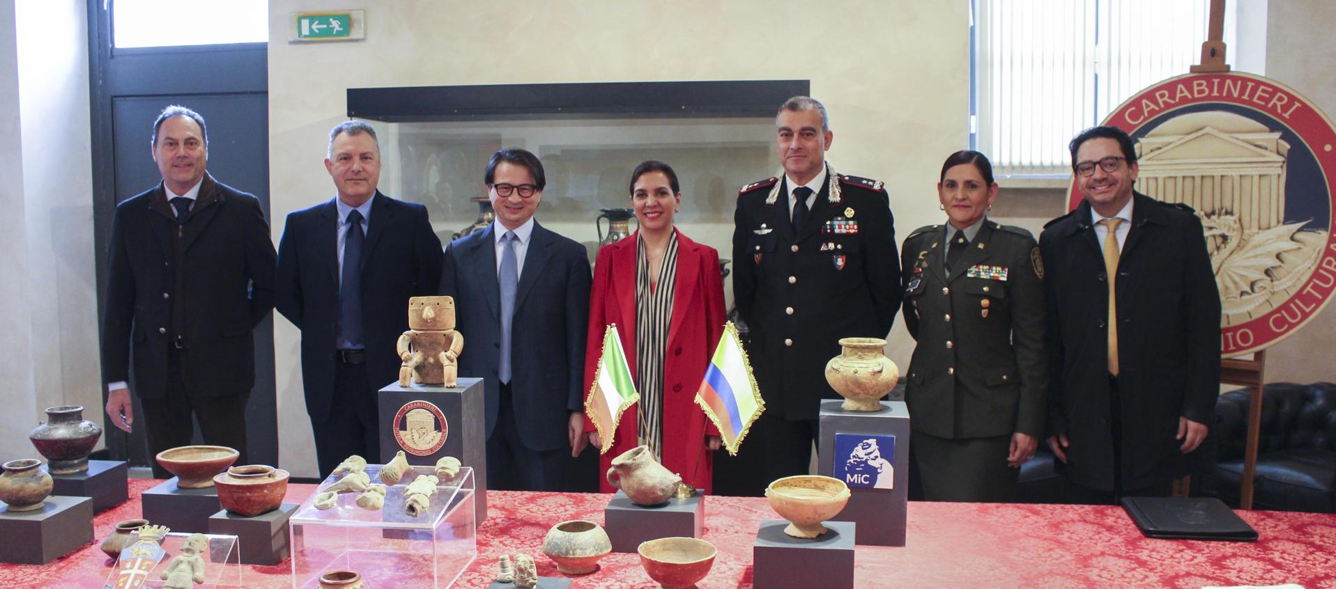 Italia devolvió 25 objetos arqueológicos.