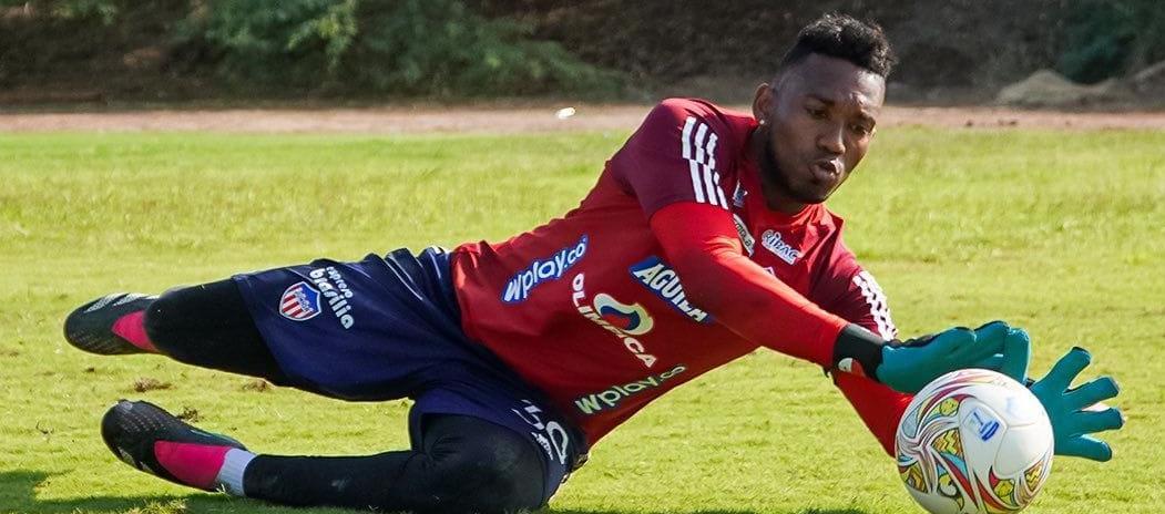Este año, Jefersson Martínez atajó contra Bucaramanga y Fortaleza.