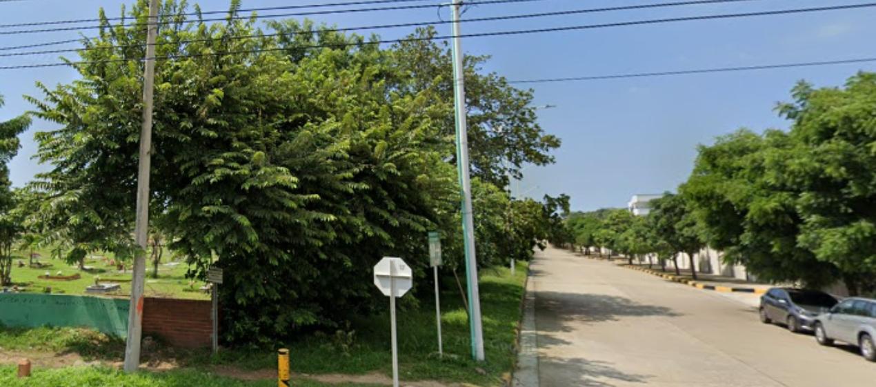 Inmediaciones del Corredor Universitario donde dejaron abandonado al conductor. 