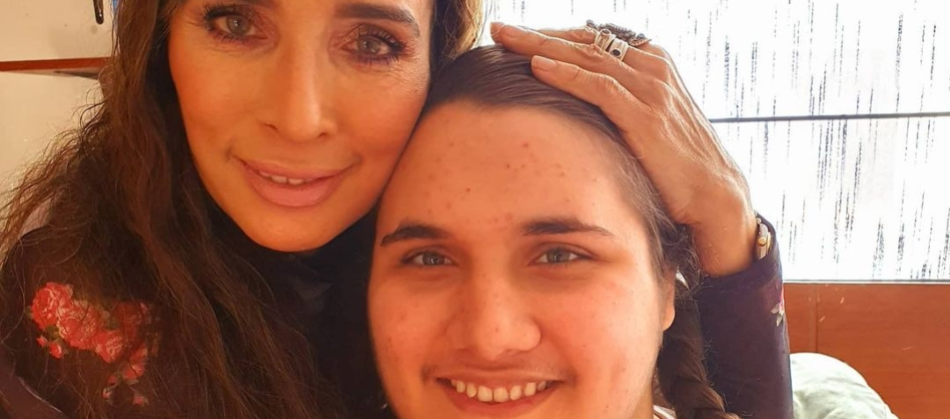 La actriz colombiana Luly Bossa y su hijo Ángelo.