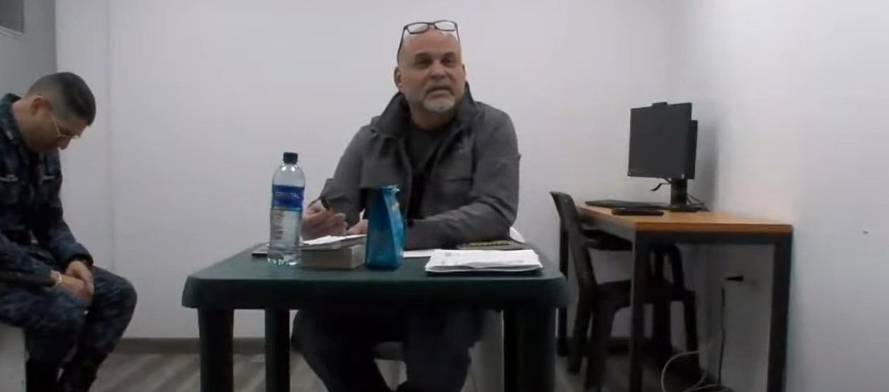 Salvatore Mancuso durante la audiencia.
