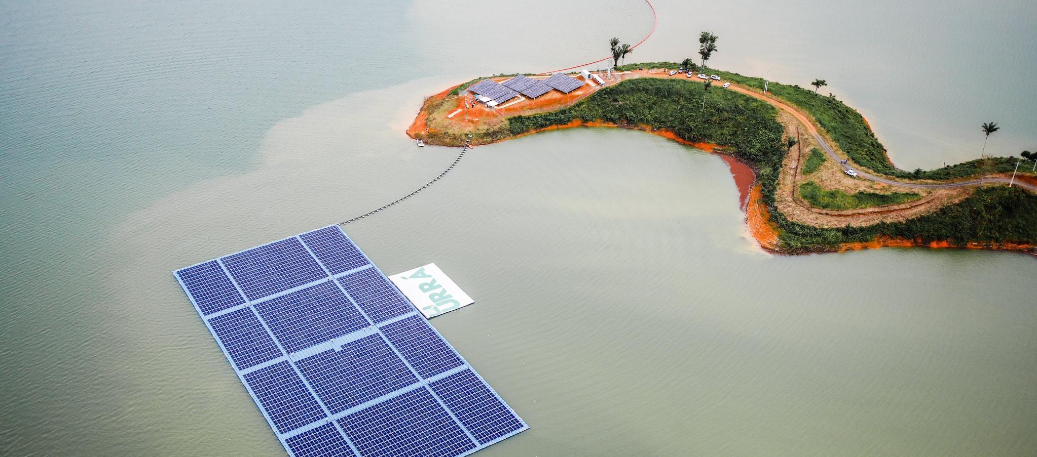 Las plantas solares y térmicas fueron claves durante esta etapa. 