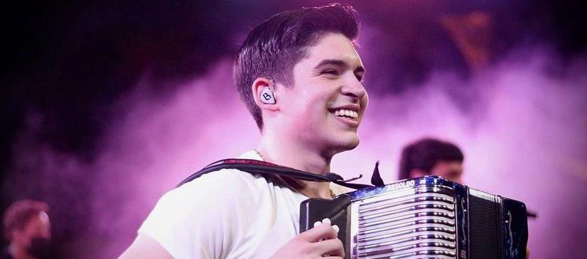 El equipo de Silvestre Dangond retiró al acordeonero de la agrupación.