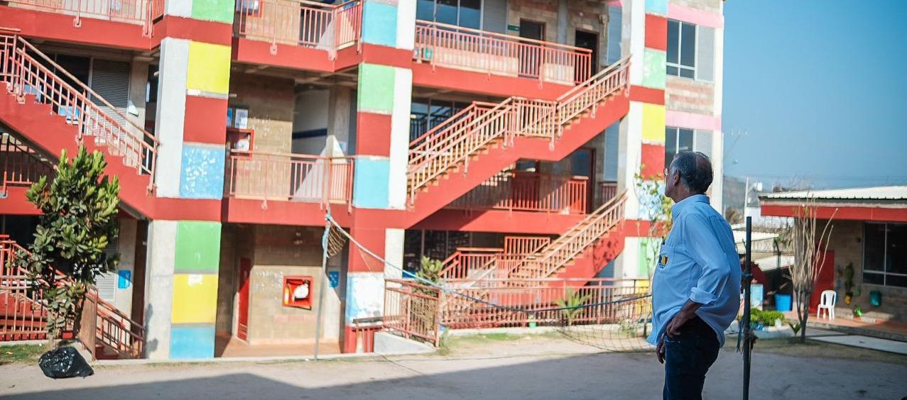 Gobernador Eduardo Verano.