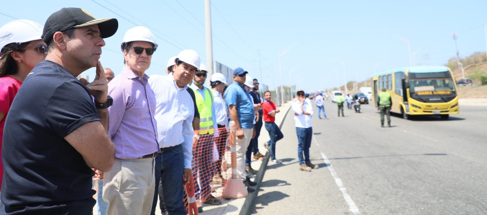 El alcalde Alex Char se fue al sector de Circunvalar con la 43 en donde será construido el intercambiador vial