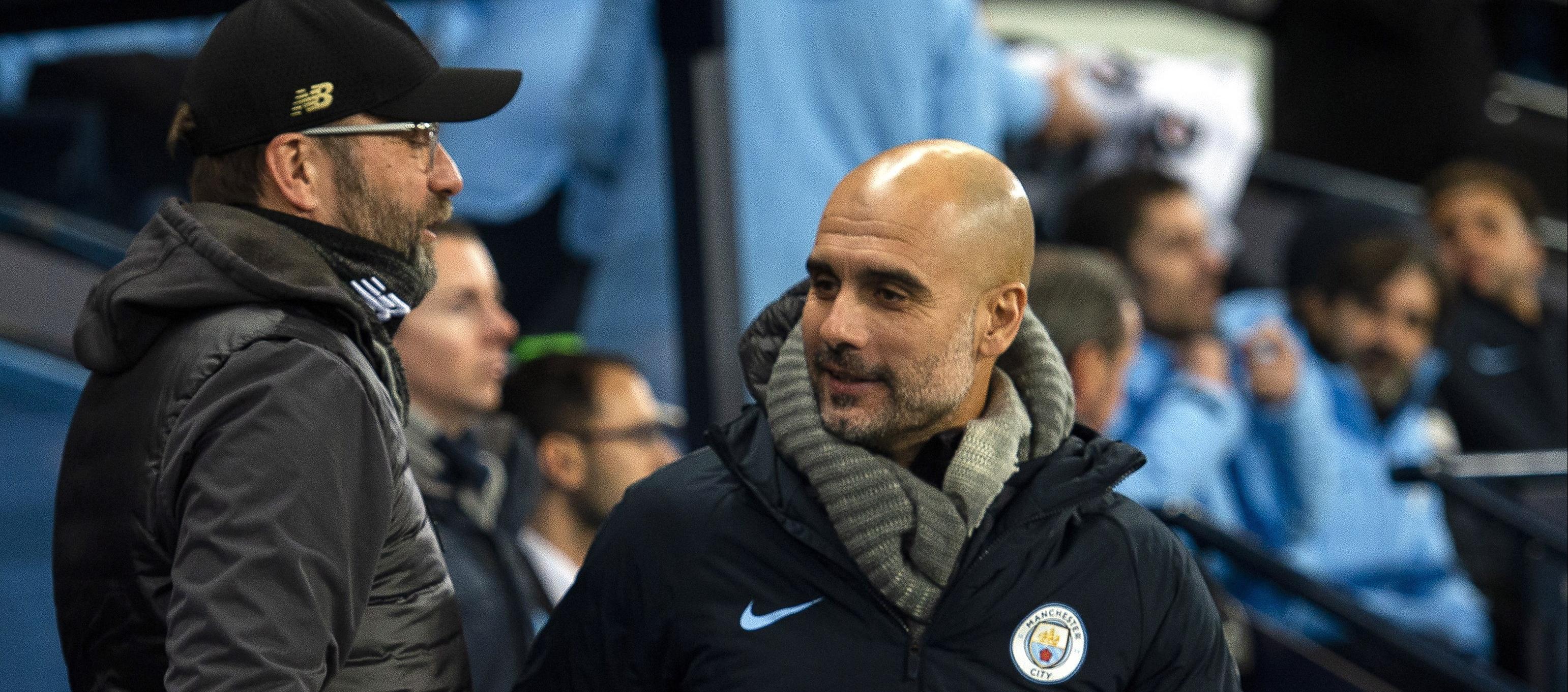 Jürgen Klopp y Pep Guardiola en uno de sus duelos con Liverpool y Manchester City.