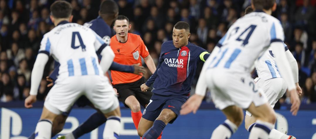 La maniobra previa de Kylian Mbappé para el primer gol del PSG ante la Real Sociedad. 