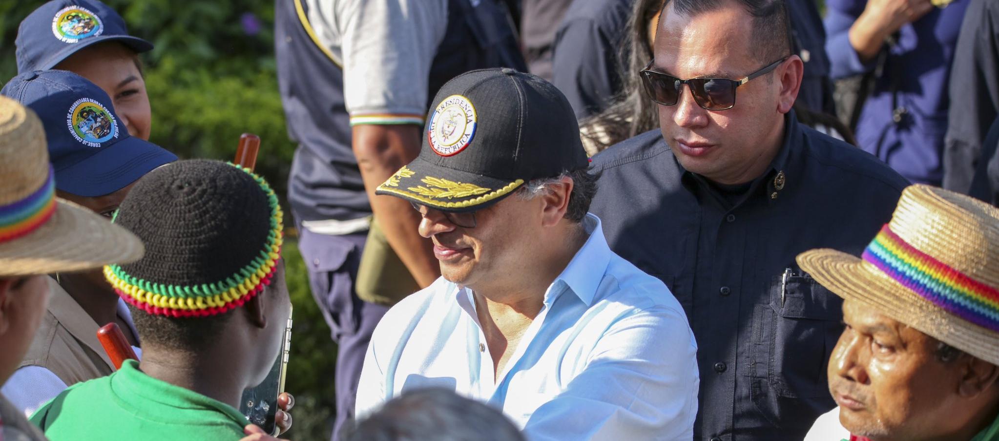 El presidente Gustavo Petro a su llegada a la minga indigena en Cali