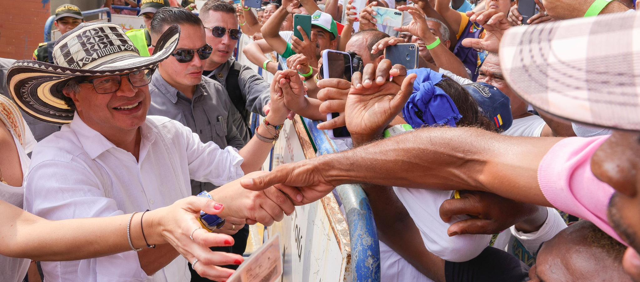 El presidente Petro a su llegada a Santiago de Tolú