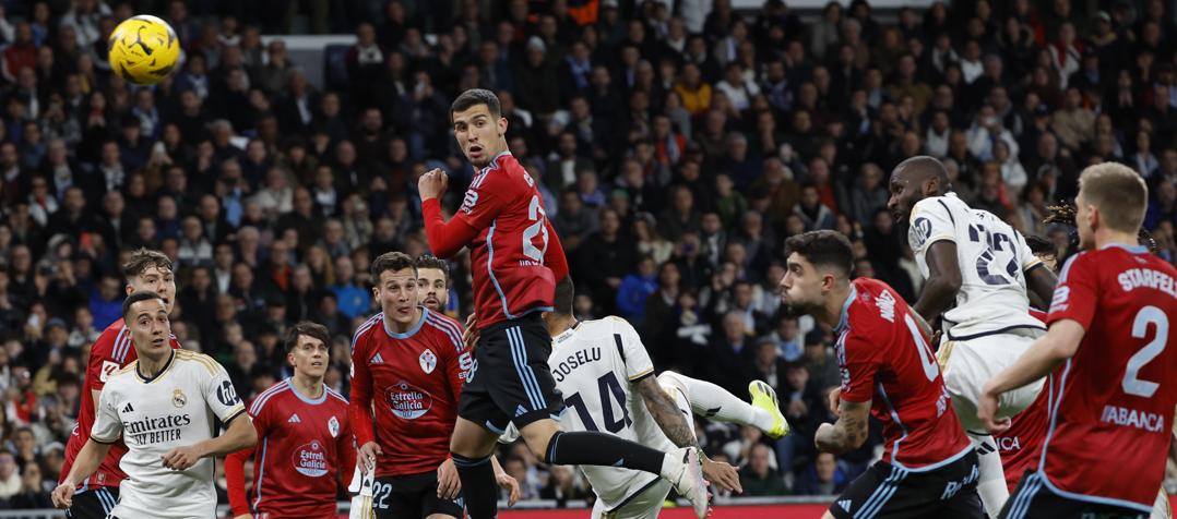 El segundo gol del Real Madrid, tras un cabezazo de Antonio Rudiger, que pegó en el cuerpo de Guaita.