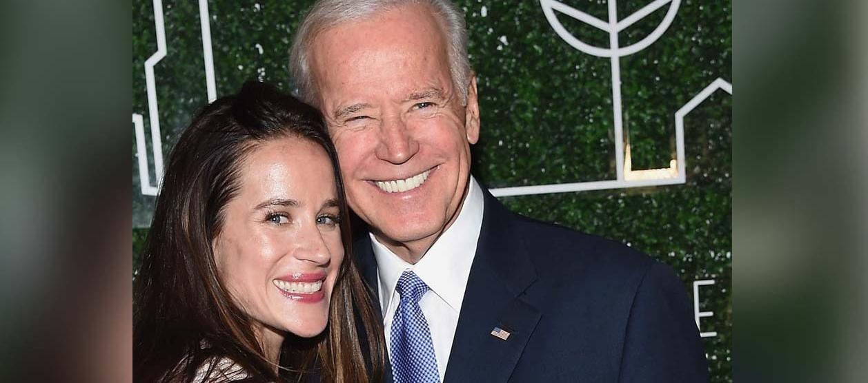 Ashley Biden junto a su padre Joe Biden.
