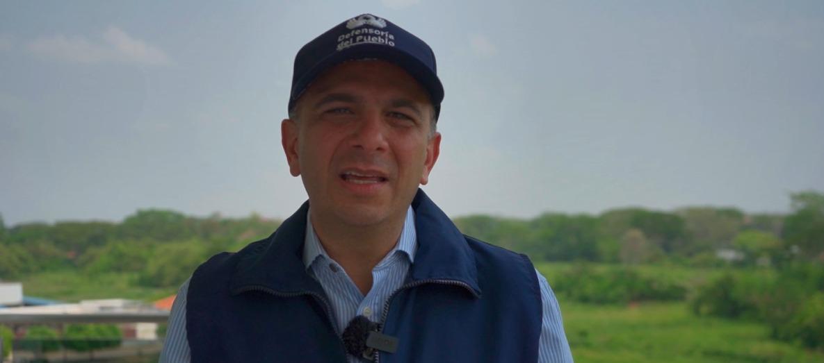 El Defensor del Pueblo, Carlos Camargo.