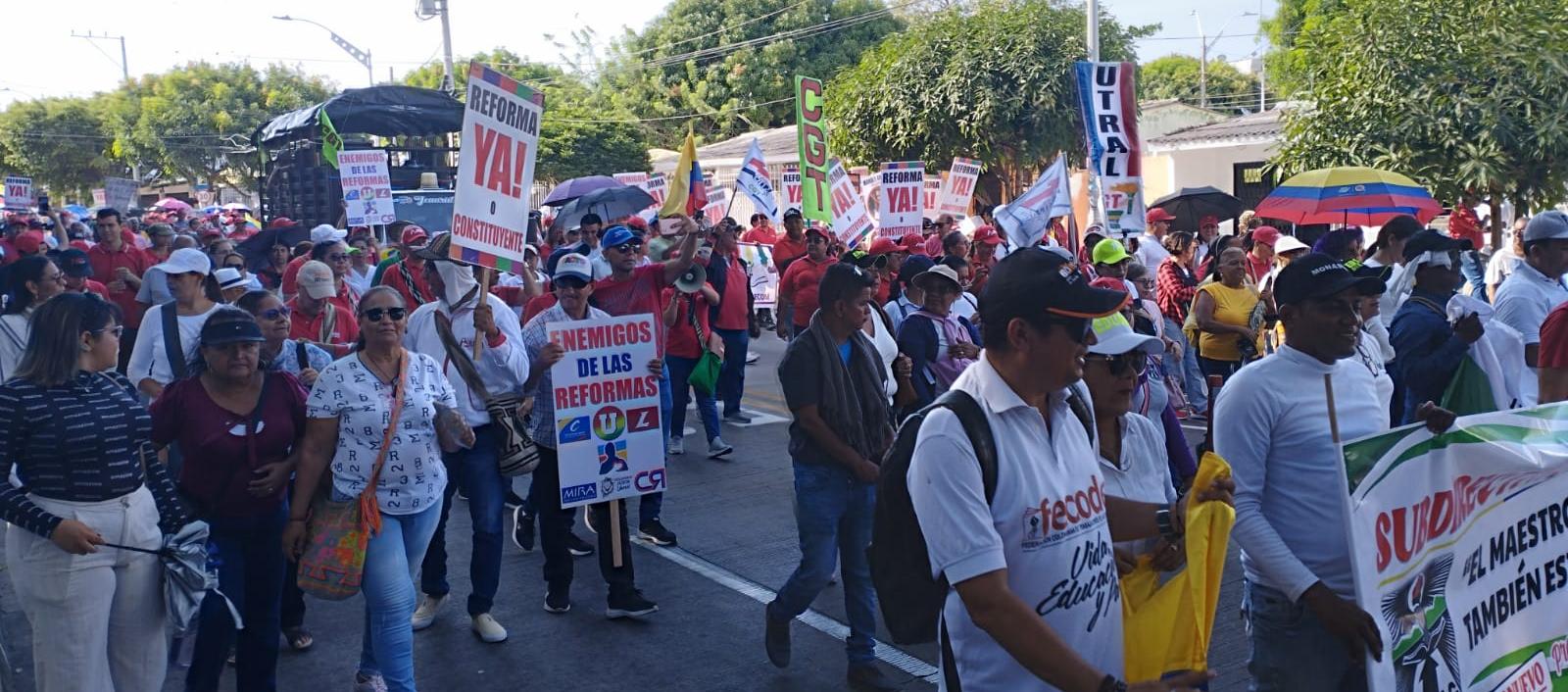 La marcha inició a las 3:30 p.m.