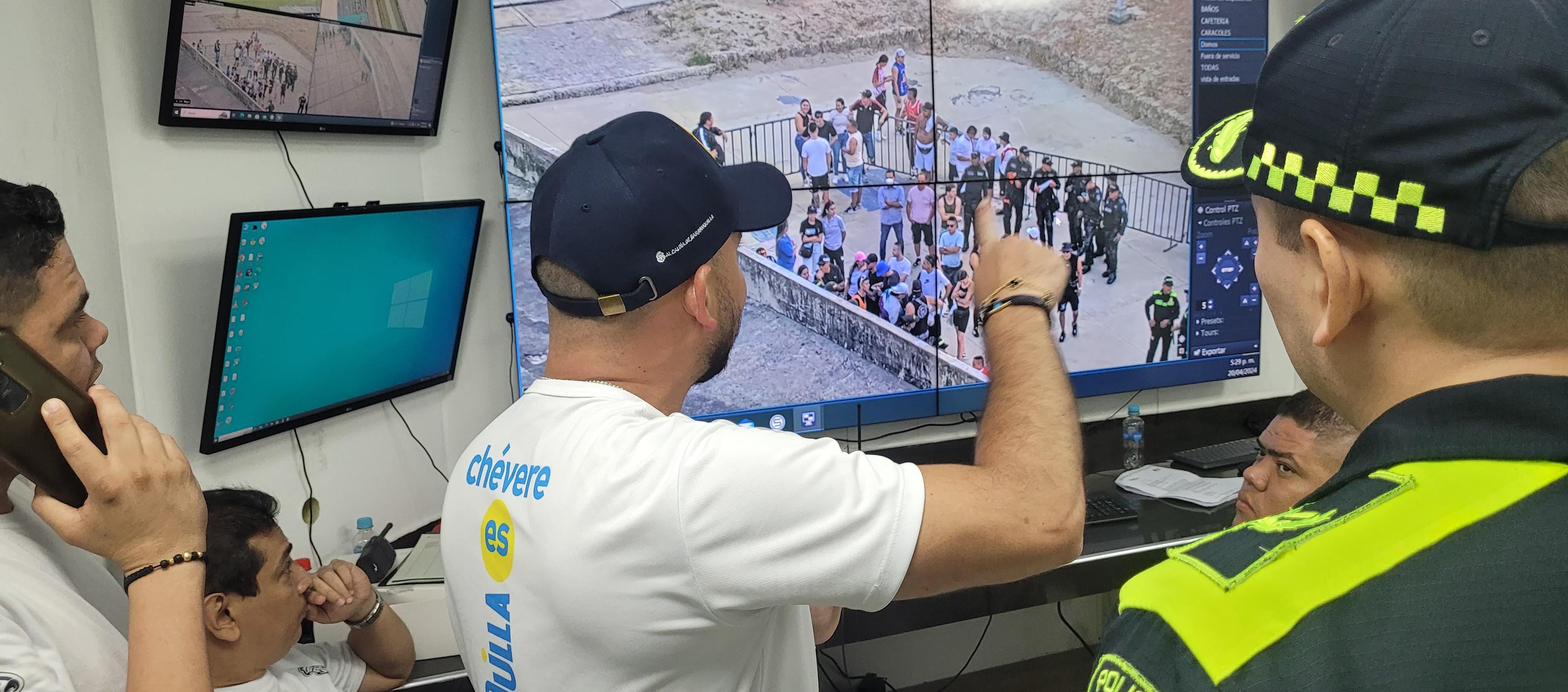 Con cámaras de seguridad se vigilará dentro del estadio.