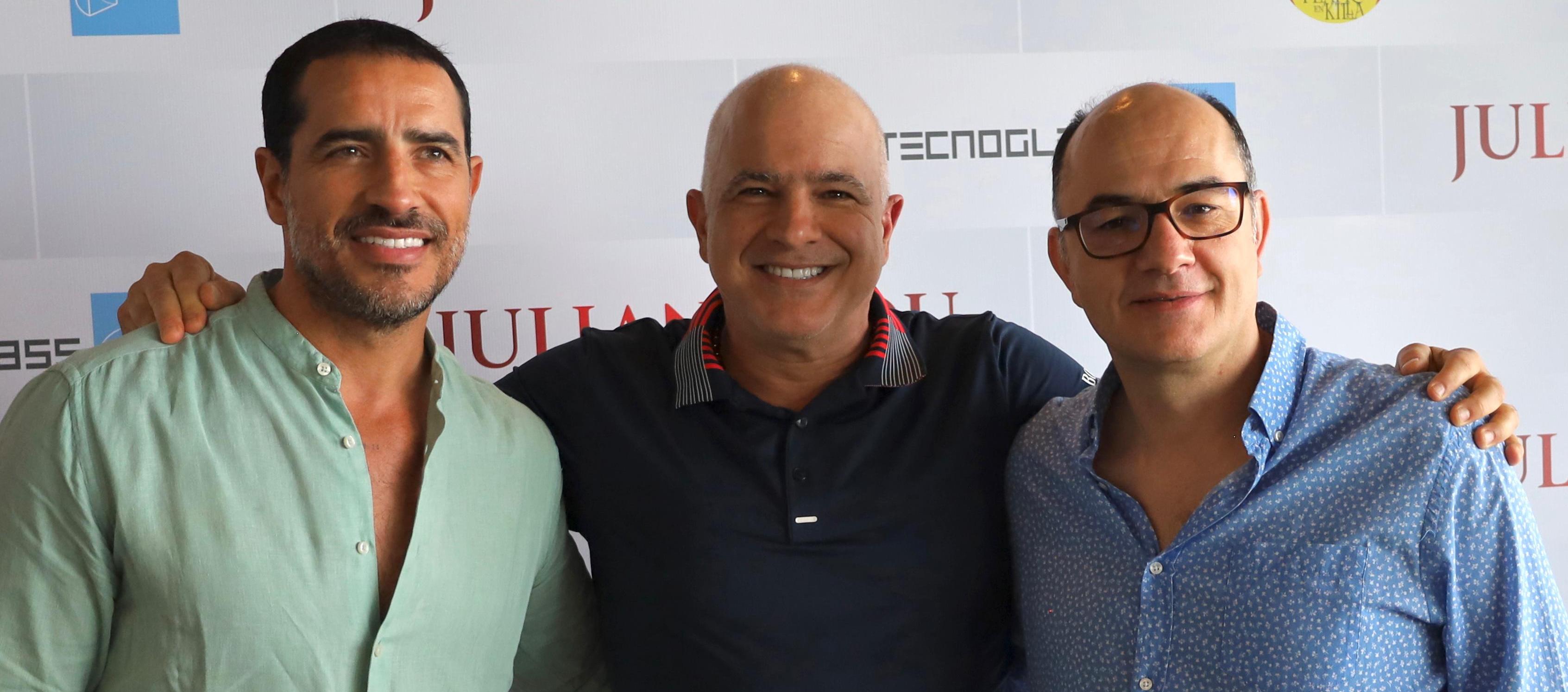 El actor Pedro Palacios; el COO de Tecnoglass, Christian Daes, y Julián Arango.