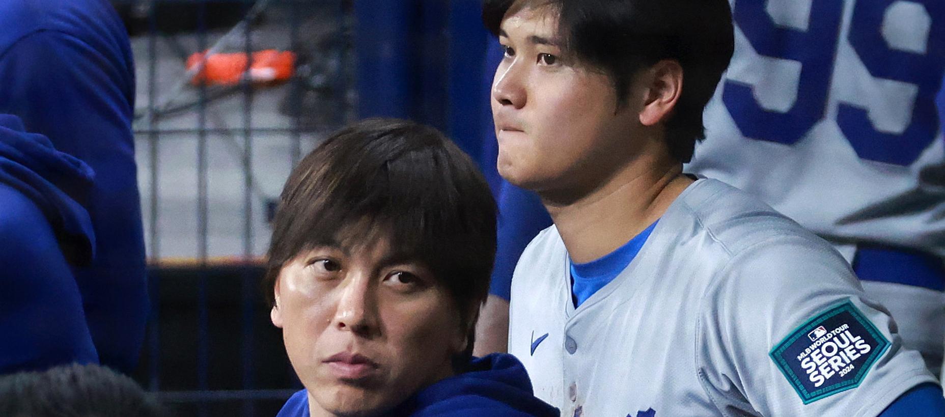 Shohei Ohtani con su traductor Ippei Mizuhara. 