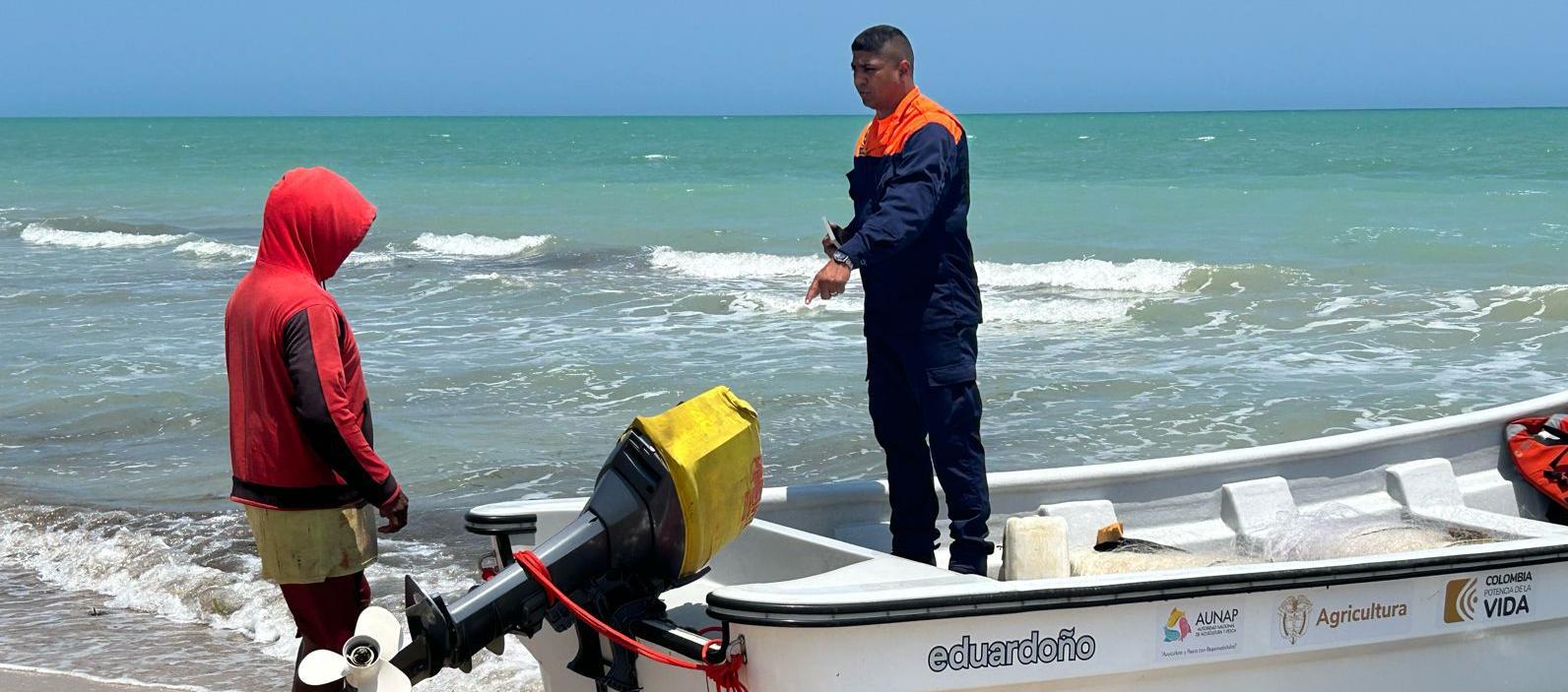 La Dimar durante la jornada de matriculas a embarcaciones.