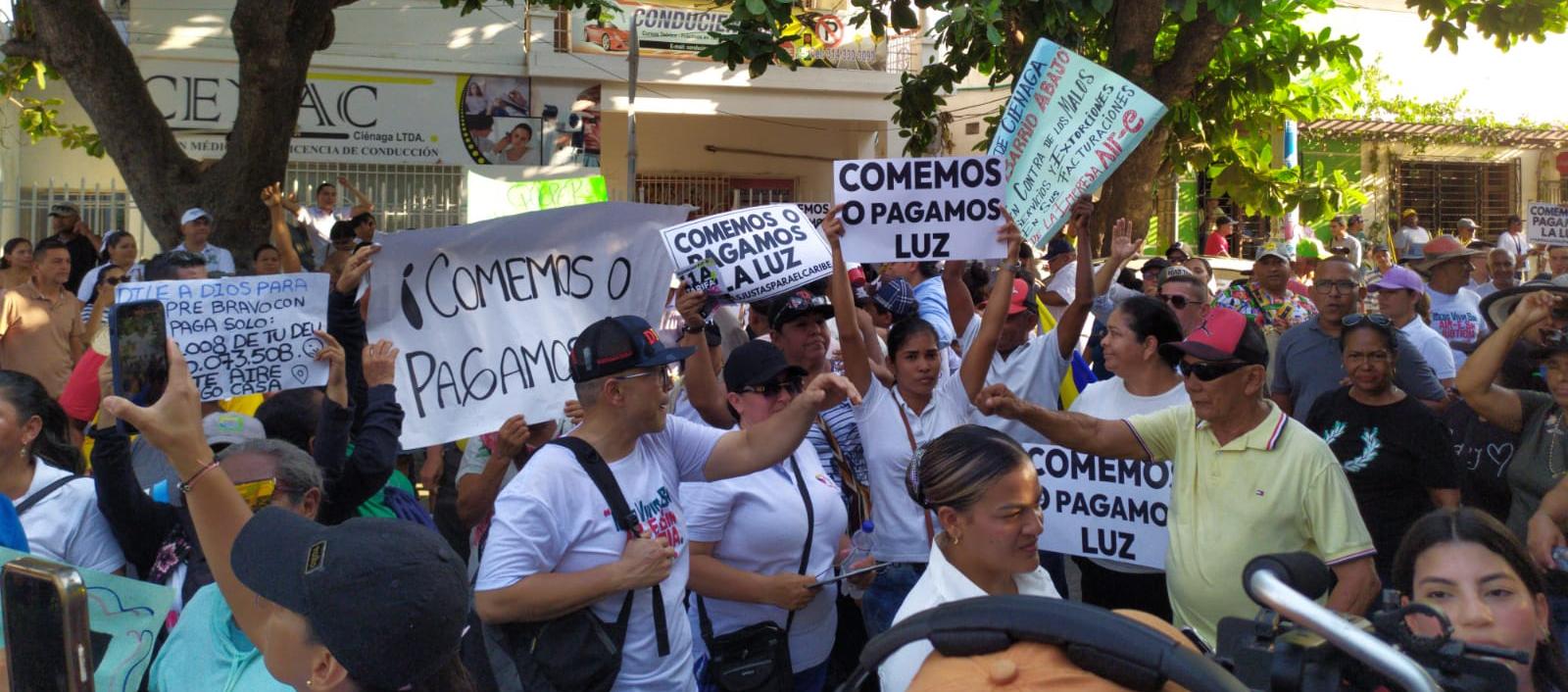 Protestas de usuarios del Magdalena