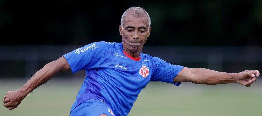 Romario sólo jugará algunos minutos de los partidos del América de Río de Janeiro. 